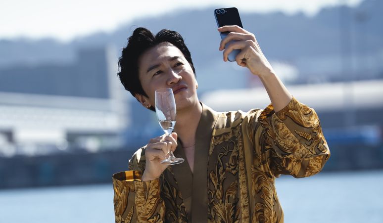 Lee-Kwang-Soo-Jadi-Klien-VIP-Doh-Kyung-Soo-di-Drama-The-Manipulated