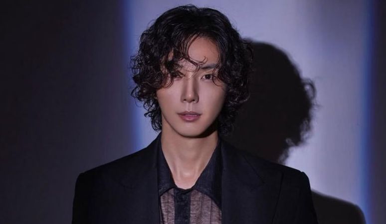 Yoon-Shi-Yoon-Tampil-Spesial-Sebagai-Villain-di-Drama-Taxi-Driver-3