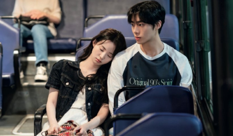 Sudah Tayang di Netflix, Ini Alasan Kamu Wajib Nonton Film Even If This Love Disappears Tonight