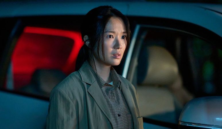 Kim-Hye-Yoon-Jadi-Sutradara-di-Film-Salmokji-Whispering-Water